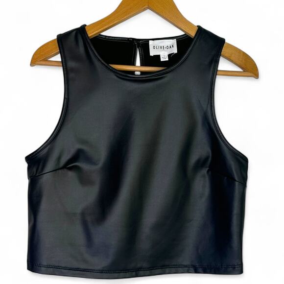 Olive + Oak Women's Sleeveless Cropped Faux Leather Top L Black Vegan Leather - Picture 10 of 10